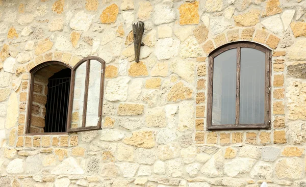 Vecchia finestra in legno retrò — Foto Stock