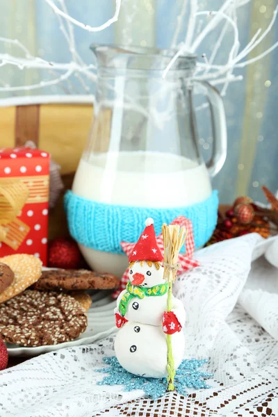 Bela composição de Natal com leite close-up — Fotografia de Stock