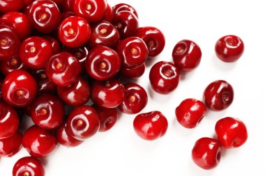 tatlı beyaz izole kiraz