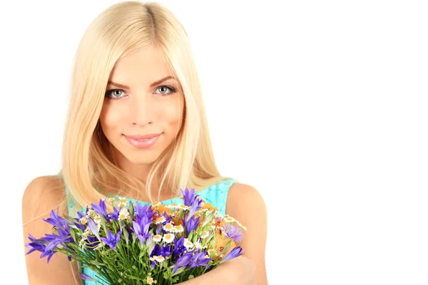 Ung vacker kvinna med blommor isolerad på vit — Stockfoto