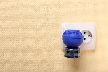 Sivrisinek fumigator evde