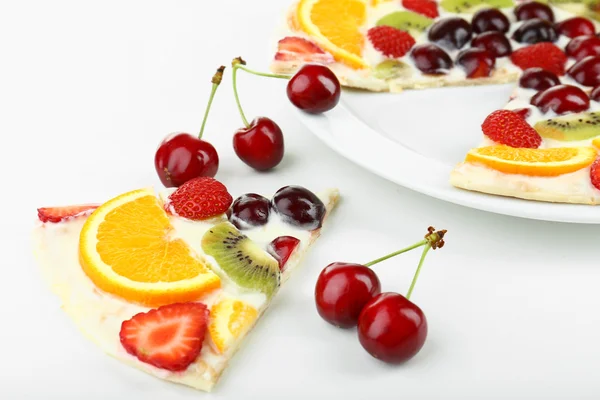 Homemade sweet pizza with fruits, close up — Stock Photo, Image