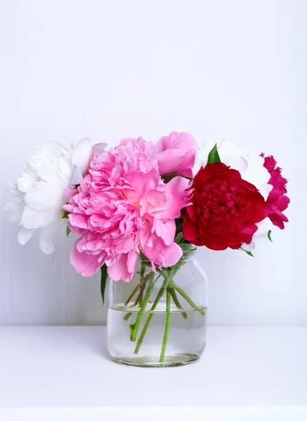 Beautiful flowers in interior design — Stock Photo, Image