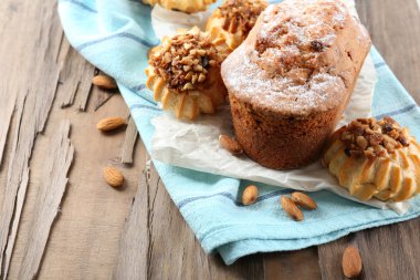 lezzetli kek üzerinde tablo yakın çekim