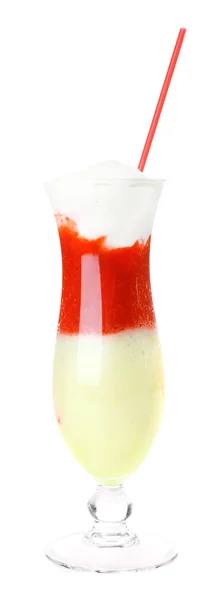 Pyszne owoce smoothie na białym tle — Zdjęcie stockowe