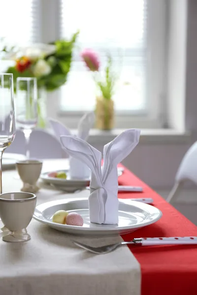 Bonito feriado configuração de mesa de Páscoa — Fotografia de Stock