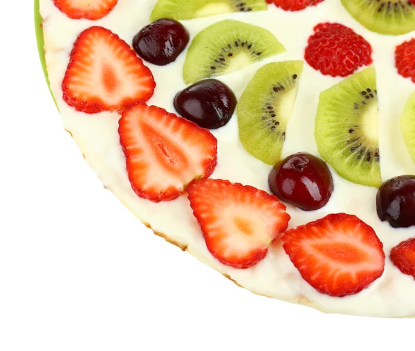 Zelfgemaakte zoete pizza met vruchten geïsoleerd op wit — Stockfoto