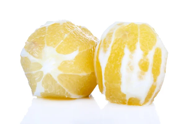 Citrons sans peau, isolés sur blanc — Photo