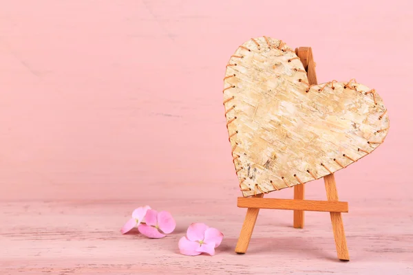 Beautiful heart  small decorative easel — Stock Photo, Image