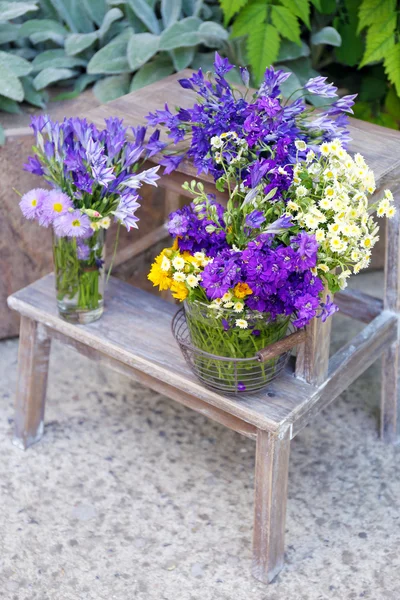 Garden decoration with wildflowers, outdoors — Stock Photo, Image