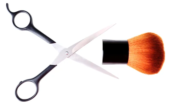 Make-up Pinsel und Schere isoliert auf weiß — Stockfoto