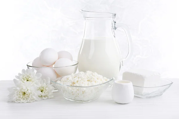Produtos lácteos saborosos — Fotografia de Stock