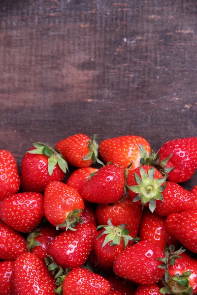 Reife süße Erdbeeren — Stockfoto