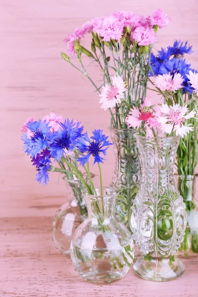 Krásné letní květiny do vázy — Stock fotografie