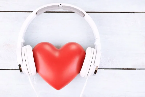 Headphones and heart — Stock Photo, Image