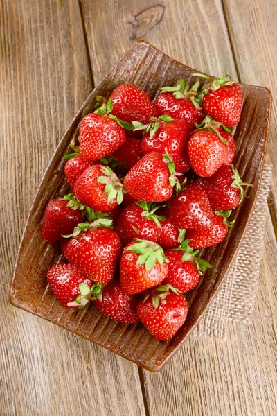 Strawberries in wicker basket — Stock Photo, Image