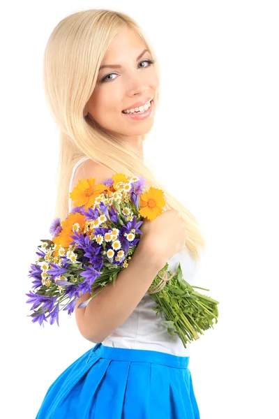 Fiatal nő gyönyörű virágok — Stock Fotó