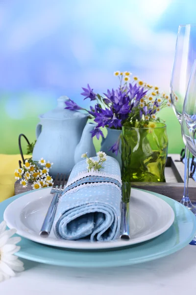 青のテーブル設定のクローズ アップ — ストック写真