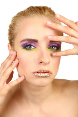 kadın parlak bir makyaj ile