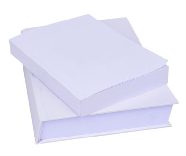 Beyaz üzerine izole kitaplar