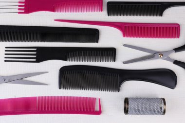 profesyonel kuaför Gereç renk ahşap zemin üzerinde