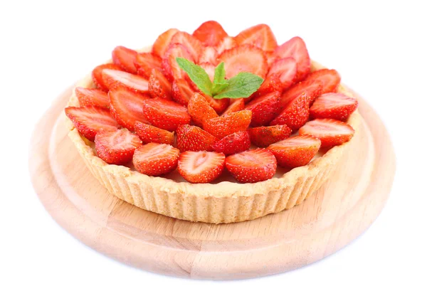 Strawberry tart with green mint leaves isolated on white — Stock Photo, Image