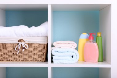banyo rafları 
