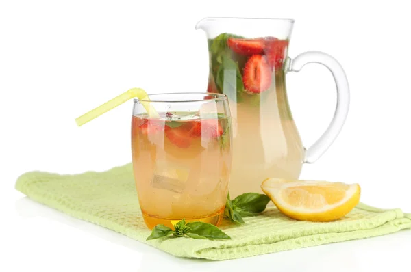 Fesleğen limonata çilek ile — Stok fotoğraf