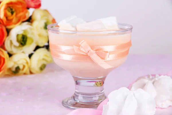 Tasty yogurt with marshmallows — Stock Photo, Image