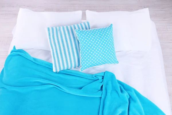Obäddade sängen på nära håll — Stockfoto