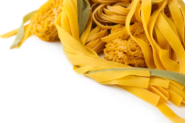 Rå hemgjord pasta — Stockfoto