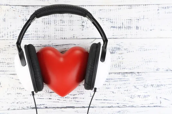 Headphones and heart — Stock Photo, Image