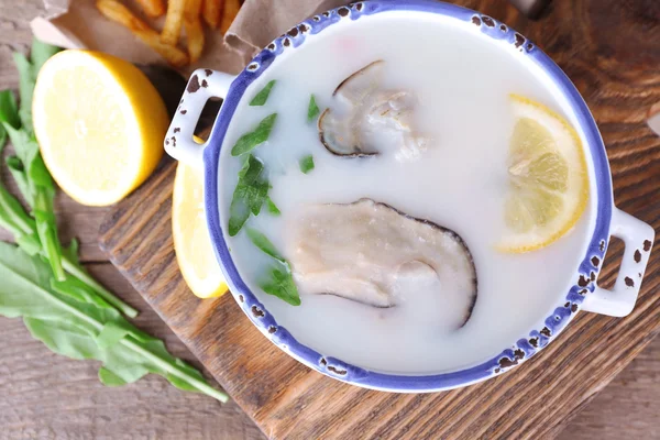 Lekkere soep met oesters — Stockfoto