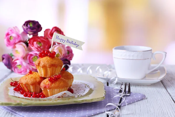 Muffins na placa — Fotografia de Stock