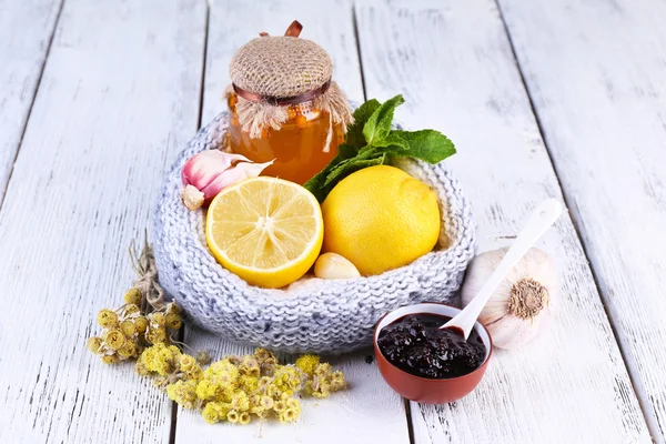 Folk remedies for colds — Stock Photo, Image