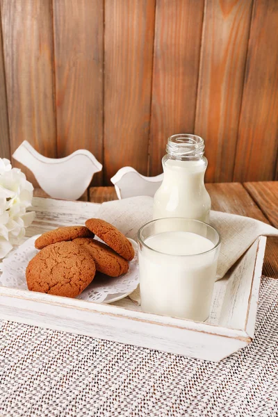 Mléko a soubory cookie — Stock fotografie