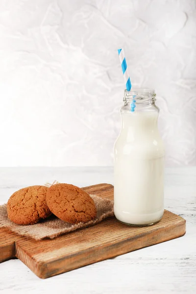 Mléko a soubory cookie — Stock fotografie