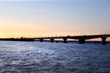 Alacakaranlık saat Bridge'de