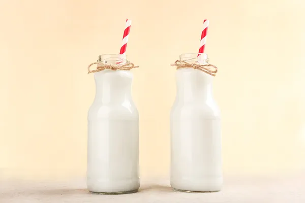 Botellas de leche — Foto de Stock