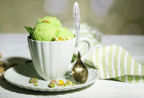 Pistachio ice cream — Stock Photo, Image