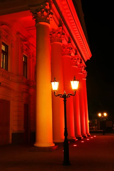 Teatro por la noche — Foto de Stock