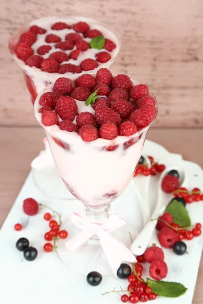 Tasty raspberry dessert with berries — Stock Photo, Image