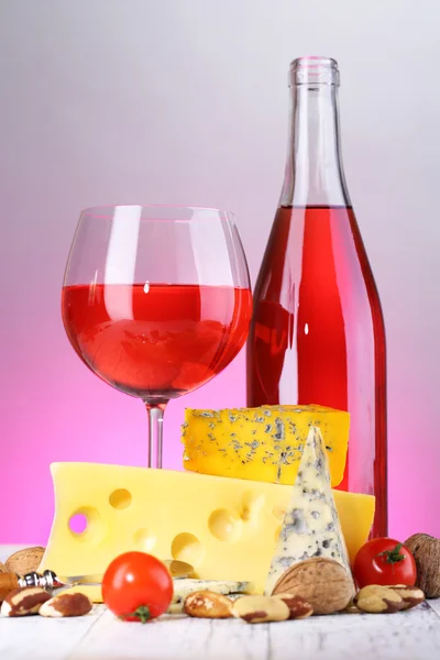 Wine and cheese — Stock Photo, Image