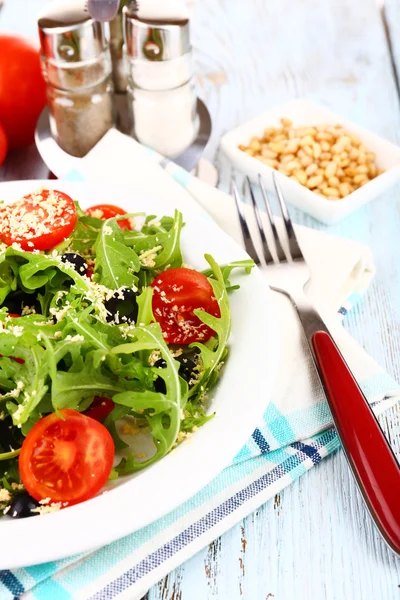 Salad with arugula — Stock Photo, Image