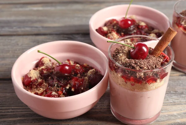 Postre de cereza — Foto de Stock