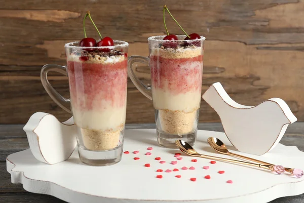 Tasty cherry dessert — Stock Photo, Image