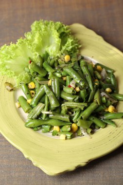 yeşil fasulye ve mısır salatası