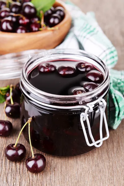 Tasty cherry jam — Stock Photo, Image
