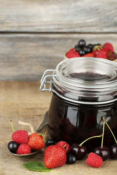 Jam with berries — Stock Photo, Image
