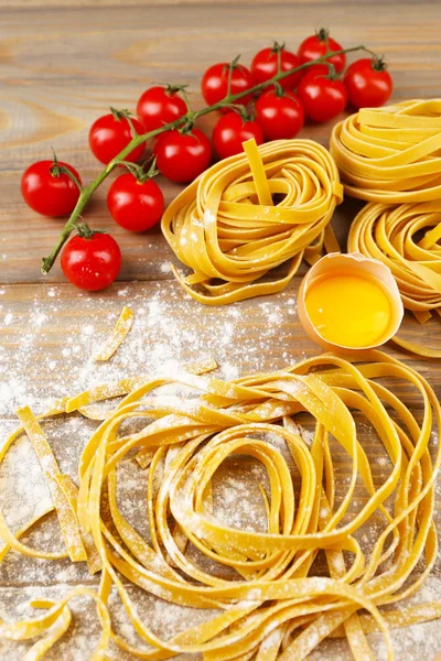 Rå hemgjord pasta — Stockfoto